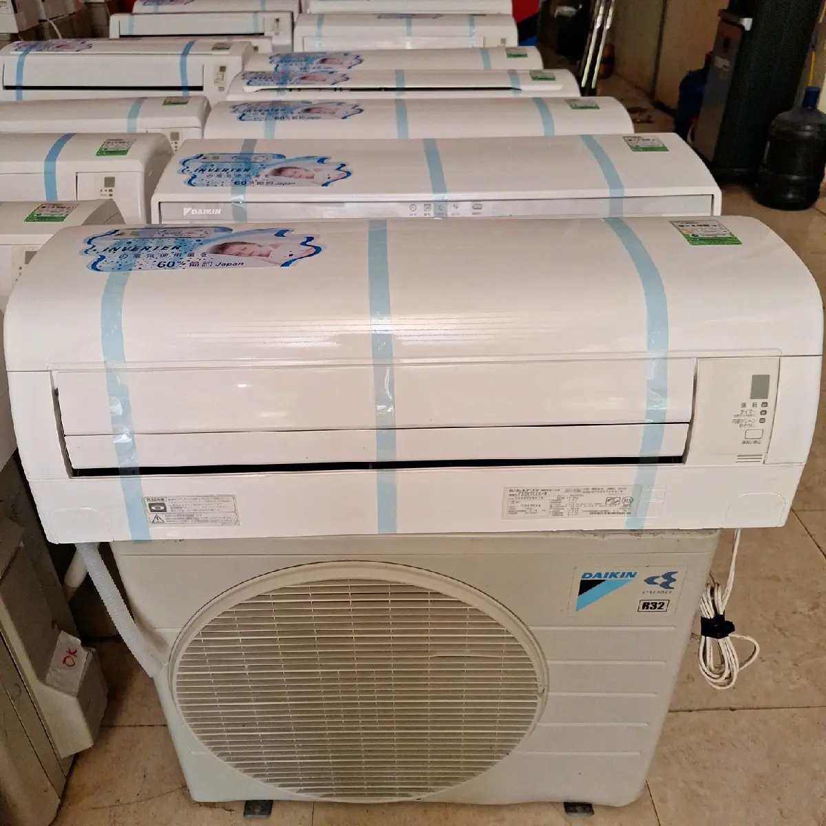 Điều hòa DAIKIN inverter 2 chiều F22rtcxs hàng invertert siêu tiết kiệm điện