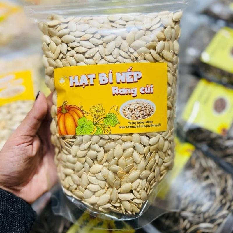 1kg hạt bí Nếp Tây Bắc rang muối 1% tay thơm ngon bổ dưỡng. Ăn vặt hàng ngày hạt chắc mẩy thơm giòn béo bùi