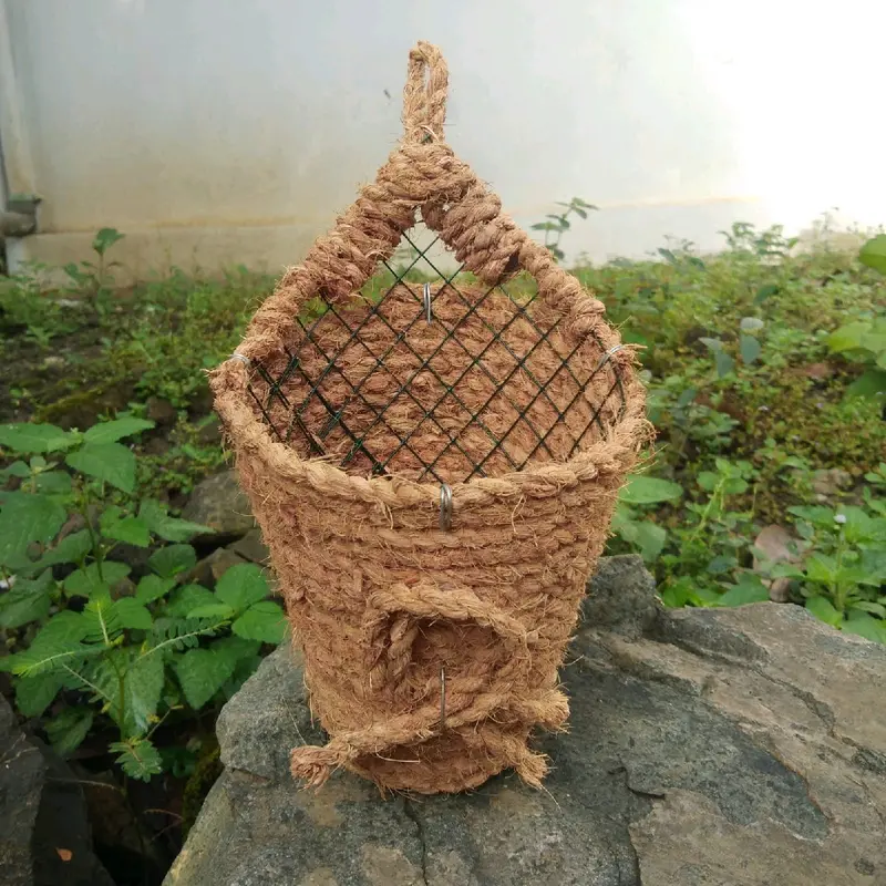 Paket 10 pcs pot tempel dinding sabut kelapa estetik tanaman 1