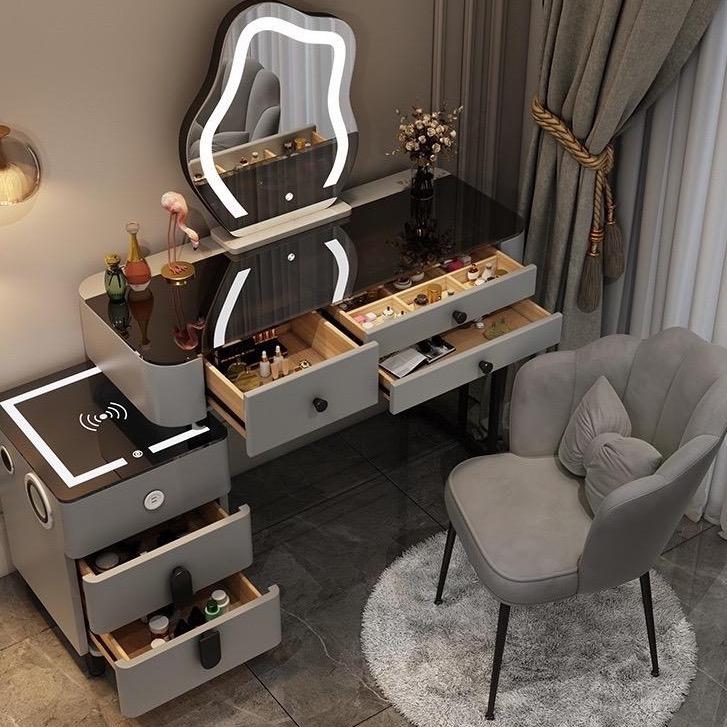 Bàn trang điểm thông minh, gương sóng tích hợp loa nghe nhạc blutus, sạc không dây, đèn Led cảm ứng 3 màu, tặng kèm ghế