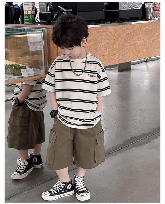 (Mon kids) 18-60kg. Bộ quần áo cộc tay kẻ chất cotton co giãn 4 chiều, quần kaki mềm mại cho bé trai 7