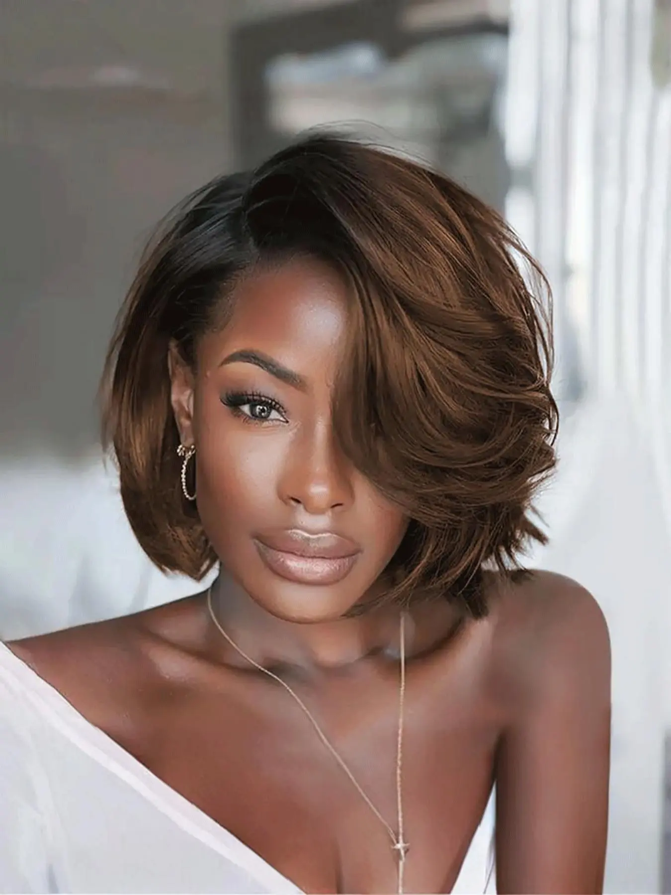 10 Inch Short Ombre Brown Bob Wigs for Women, Gorgeous Fluffy Wigs with Side-swept Bangs, Synthetic Hair Costume Wigs for Cosplay Daily Party
