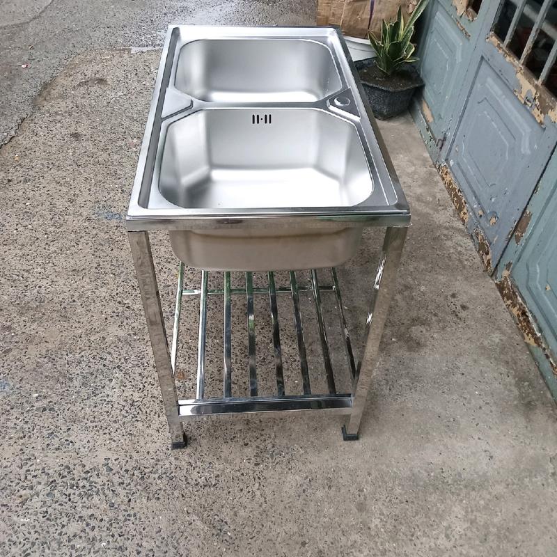 chậu rửa đôi 50x90 cao cấp 100% inox siêu dày,trọn bộ có kèm theo vòi inox 304 và dây cấp nước 1