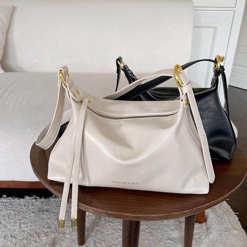 Product Introduction of Túi Tote Luật Hiện Đại Cho Nữ, Túi Đi Lại Chất Lượng Cao Mới, Thiết Kế Đặc Biệt, Túi Đưa Thư Đeo Vai Mềm 8