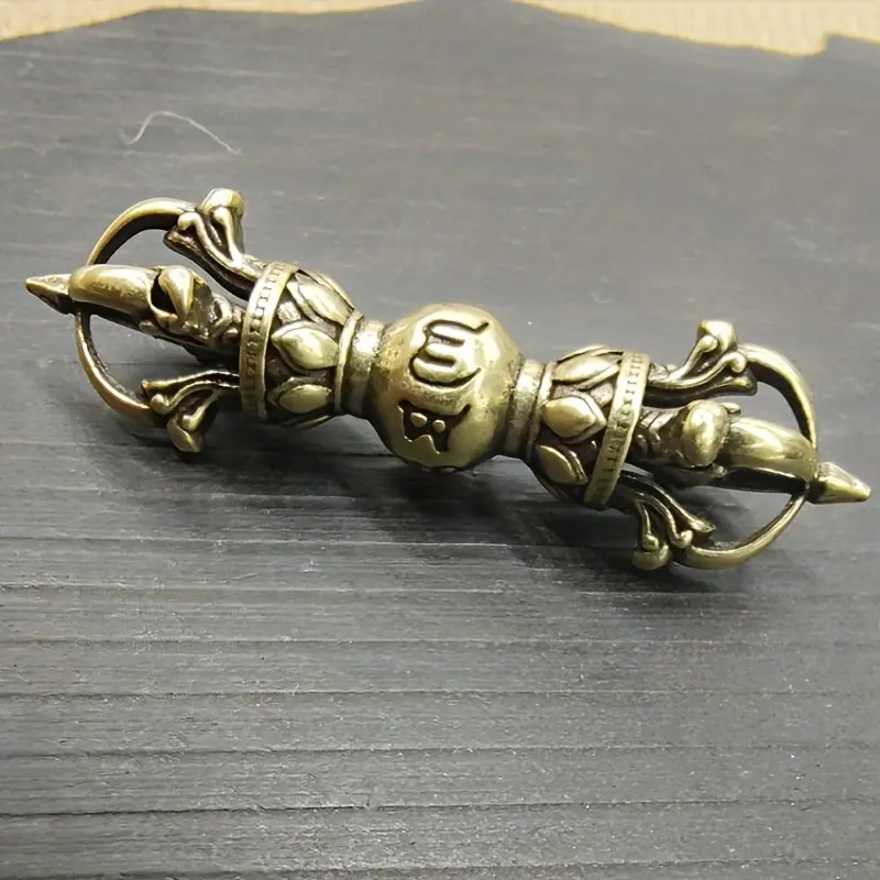Pure Brass Six-character Mantra Vajra One-word Drop Magic Pestle Vajra Prong Esoteric Body Protection Device For Men And Women Creative Retro Key Chain Pendant