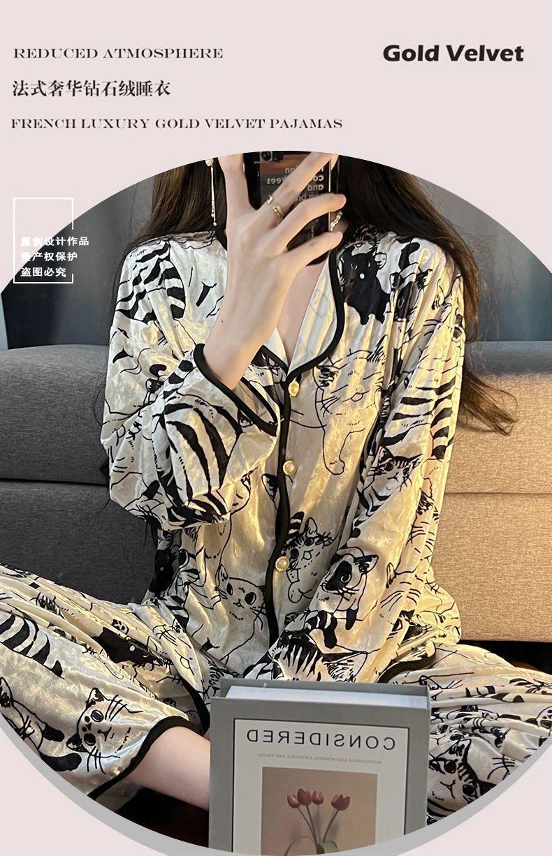 Product Introduction of Bộ Đồ Ngủ Nhung Kim Cương, Cao Cấp, Dành Cho Nữ, Bộ Đồ Mặc Nhà Dài Tay, Phong Cách Pháp Ngọt Ngào Nhung Vàng Mới, Thích Hợp Cho Mùa Xuân, Mùa Thu Và Mùa Đông 14