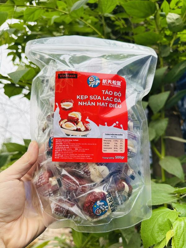 500gr Táo Đỏ Kẹp Sữa Lạc Đà Nhân Hạt Điều [HIỆU CON SÓC] Dinh Dưỡng, ăn vặt - VinMask 3