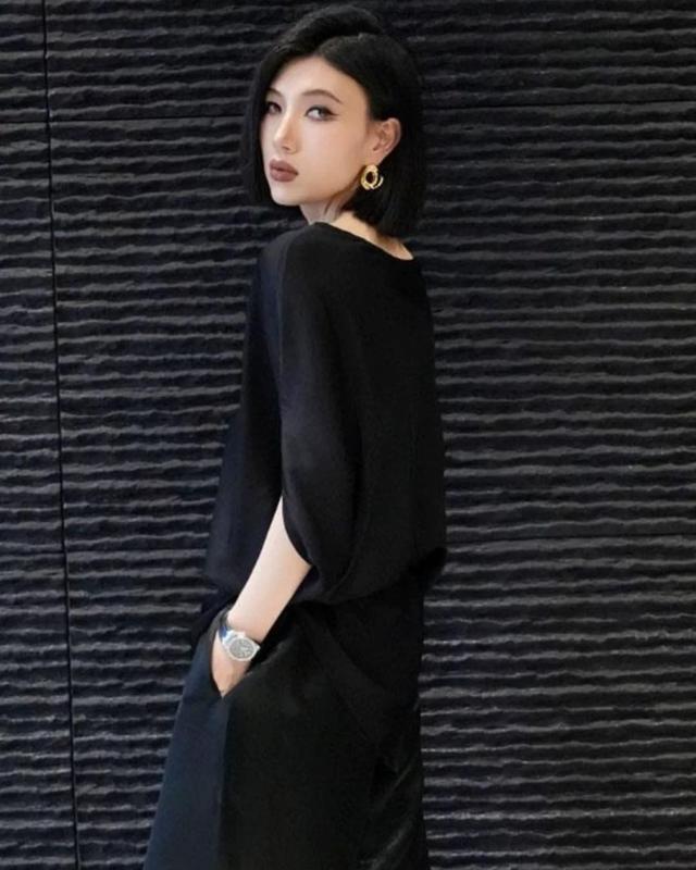 Áo lụa ngắn tay Caterine kèm thắt lưng tròn Eclipse Clothing 2