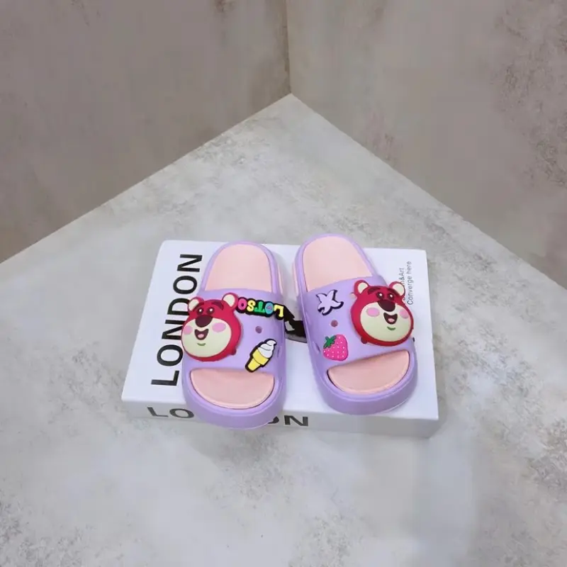 Dép Trẻ Em Gấu Dâu Lotso Dễ Thương, Nhựa EVA Siêu Nhẹ, Siêu Mềm Cho Bé Gái 2 - 10 Tuổi. 7