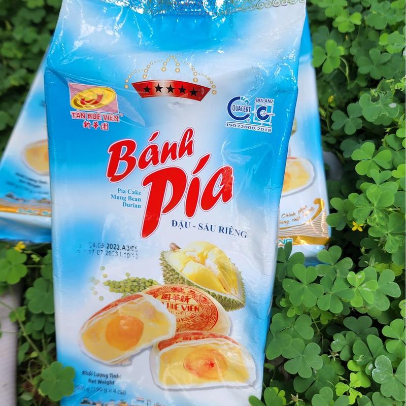 Combo 4 cây Bánh Pía 5 sao - ĐẬU XANH- SẦU RIÊNG - TRỨNG MUỐI - Trọng lượng 600g/túi - Túi có 04 cái - TÂN HUÊ VIÊN - ĐẶC SẢN SÓC TRĂNG - BÁNH PÍA VŨNG THƠM 9