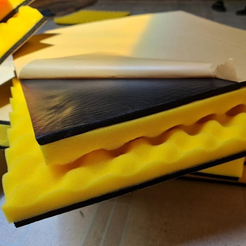 Mút trứng gà cách âm tiêu âm tích hợp cao su chống rung CÓ SẴN KEO 50x50cmx4cm