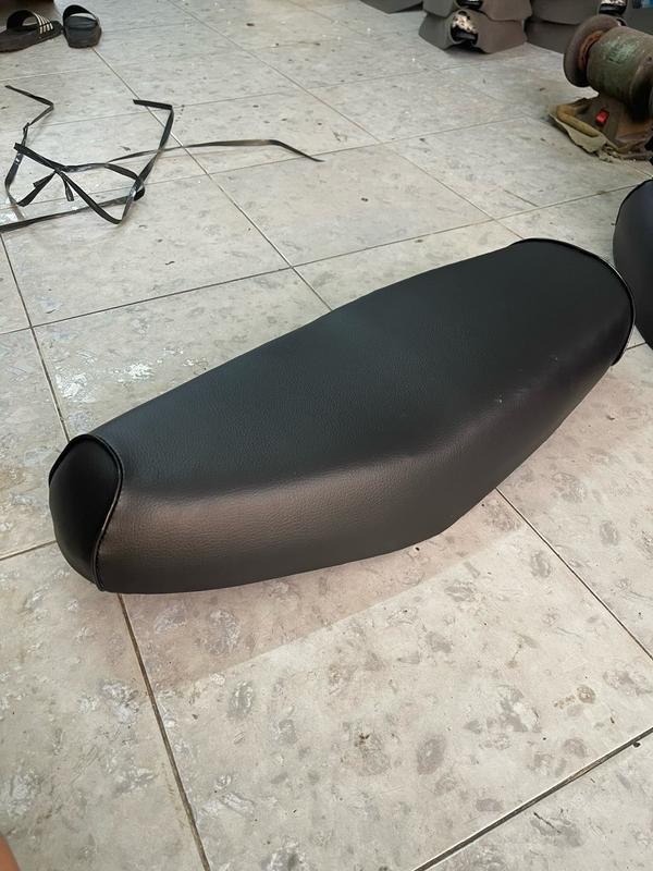 Yên xe Sirius theo xe - Lắp như zin - Dùng mút ép cao cấp giá rẻ