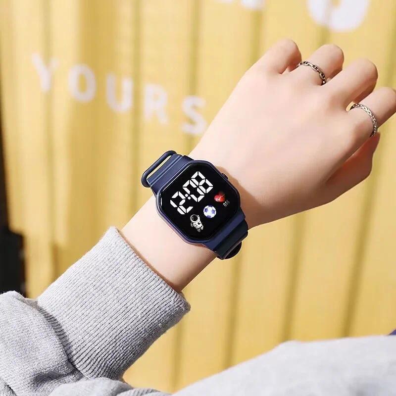 Product Introduction of นาฬิกา LED อัจฉริยะ ดีไซน์เรียบง่าย สำหรับเด็ก นาฬิกาข้อมือดิจิตอล สายซิลิโคน เหมาะสำหรับเล่นกีฬาและฟิตเนส นาฬิกาอิเล็กทรอนิกส์ พร้อมเครื่องวัดอัตราการเต้นของหัวใจ นาฬิกา 7