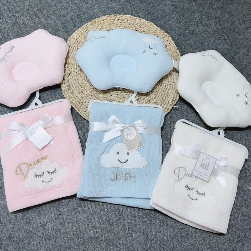 Combo Gối lõm mây + Chăn lưới chống ngạt cho bé Comfort Be e