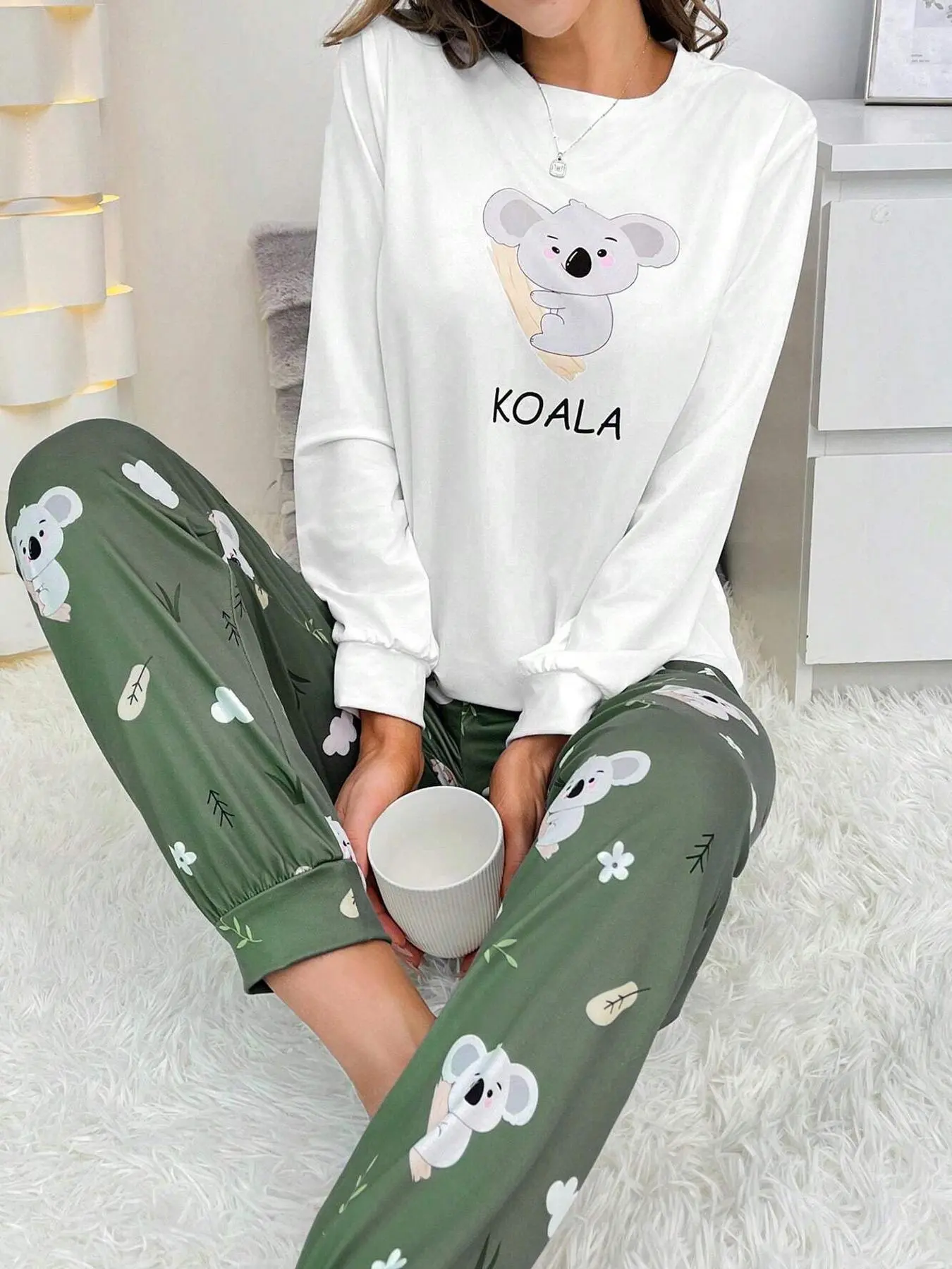 Women's Koala Print Long Sleeve Crew Neck Tee & Elastic Waist Pants Pajama Two-Piece Set, Casual Comfy Round Neck Top & Jogger Pants PJ Set, Women's Sleepwear for All Seasons