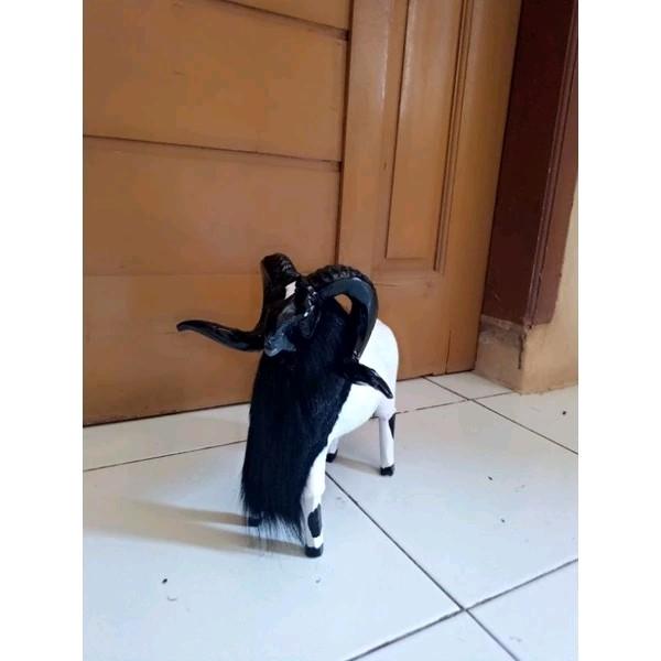 miniatur domba Garut ukuran jumbo, boneka domba, aksesoris mainan anak, domba Garut, mainan anak, miniatur domba Garut murah, miniatur domba Garut terlaris 3