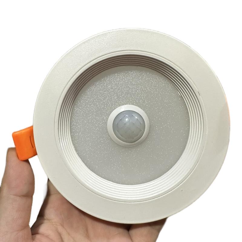 Đèn âm trần 7w phi 90 cảm biến chuyển động tự bật tắt điện 220v
