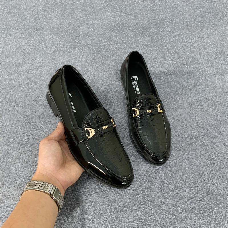 Giày lười nam da bóng dập vân caro mác hợp kim mạ vàng nổi bật Giày tây nam da PU hàng kĩ khâu may chắc chắn đế cao su khâu toàn bộ đế tỉ mỉ size 38-43 MO9