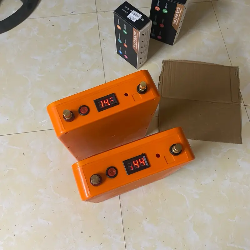 Pin lithium 33140 .13,2v90ah+sạc Bảo hành của nhà sản xuất 4