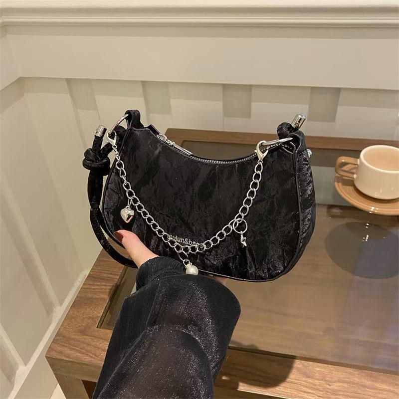 Product Introduction of Túi Xách Da Nhung  Xích Dây Kẹp Nách Đeo Chéo Hàn Quốc Bag Nữ 7