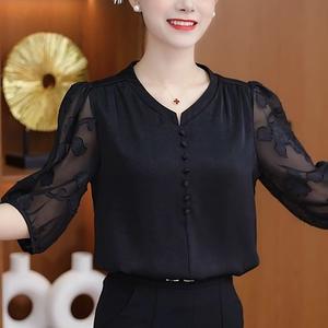 Áo sơ mi nữ mùa hè mới phong cách và thanh lịch, thiết kế nhẹ nhàng tinh tế, tay ngắn, dáng ôm.