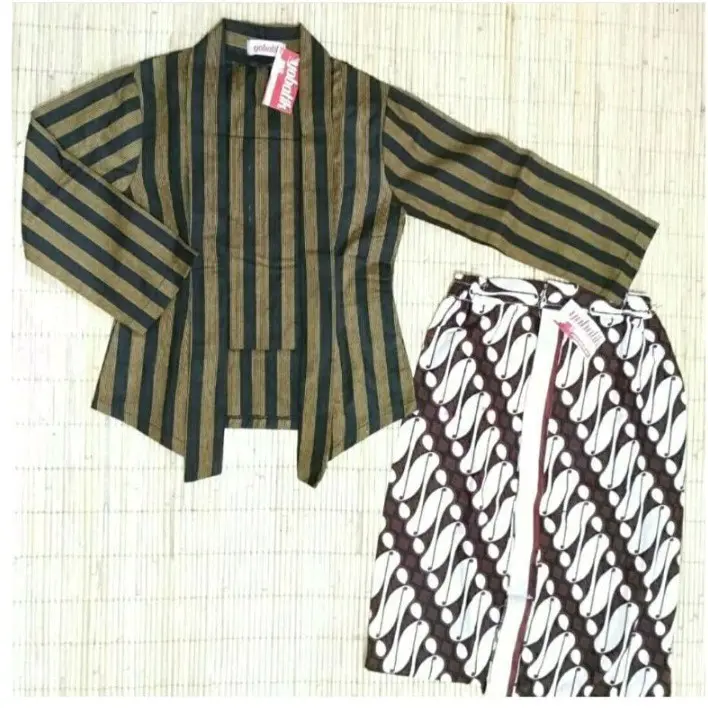 Setelan Kebaya Lurik Anak Perempuan / Stelan Surjan Lurik Anak Perempuan / Pakaian Adat Jawa Fashion 1