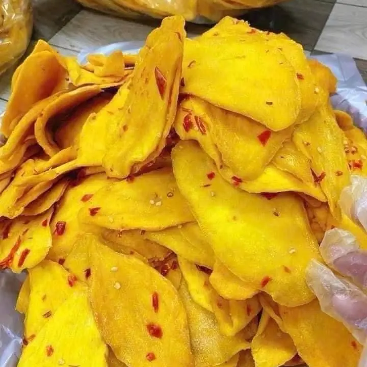Xoài sấy muối ớt chua chua ngọt ngọt 2