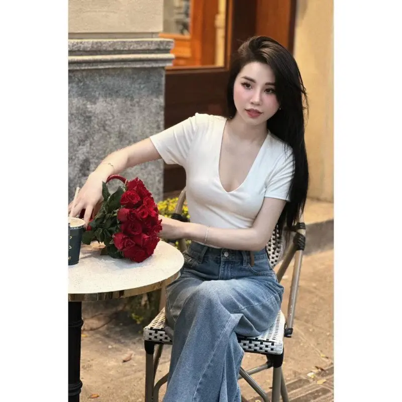 Áo thun nữ đẹp cổ V chất cotton co giãn, Áo Cổ Tim Nữ đẹp - AQ09 | BigBuy360 - bigbuy360.vn Áo thun nữ đẹp cổ V chất cotton co giãn, Áo Cổ Tim Nữ đẹp - AQ09 | BigBuy360 - bigbuy360.vn