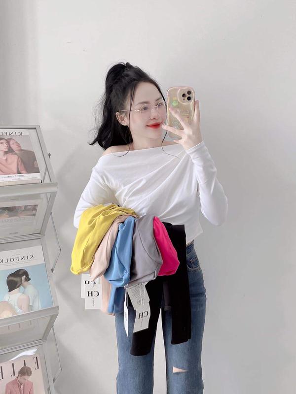 Áo thun nữ tay dài trễ vai nhúm eo [CHĂMCHĂMM65] Top Cổ Tròn Women aothun thoi cá tính trơn áo croptop kiểu màu đỏ áonuxinh áo trễ vai lọ lem siết xẻ áothunnu lệch body vua thái áo  trễ  vai  nữ áo  thun  màu  đỏ  cho  nữ áo  croptop  dài  tay  ôm  body đ