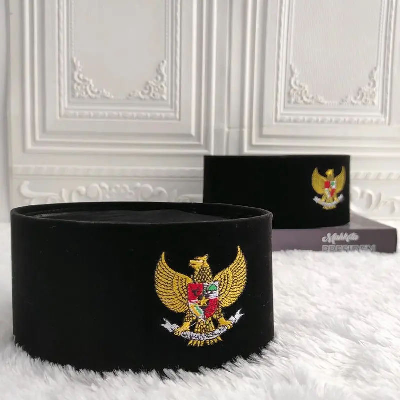 Peci Songkok Kopiah Hitam Lambang Garuda Bordir Tinggi 9cm Harga Murah - Peci Pria Model Terbaru Anak Dan Dewasa Perlengkapan Sholat laki-laki Bisa Bayar Di Tempat COD 1