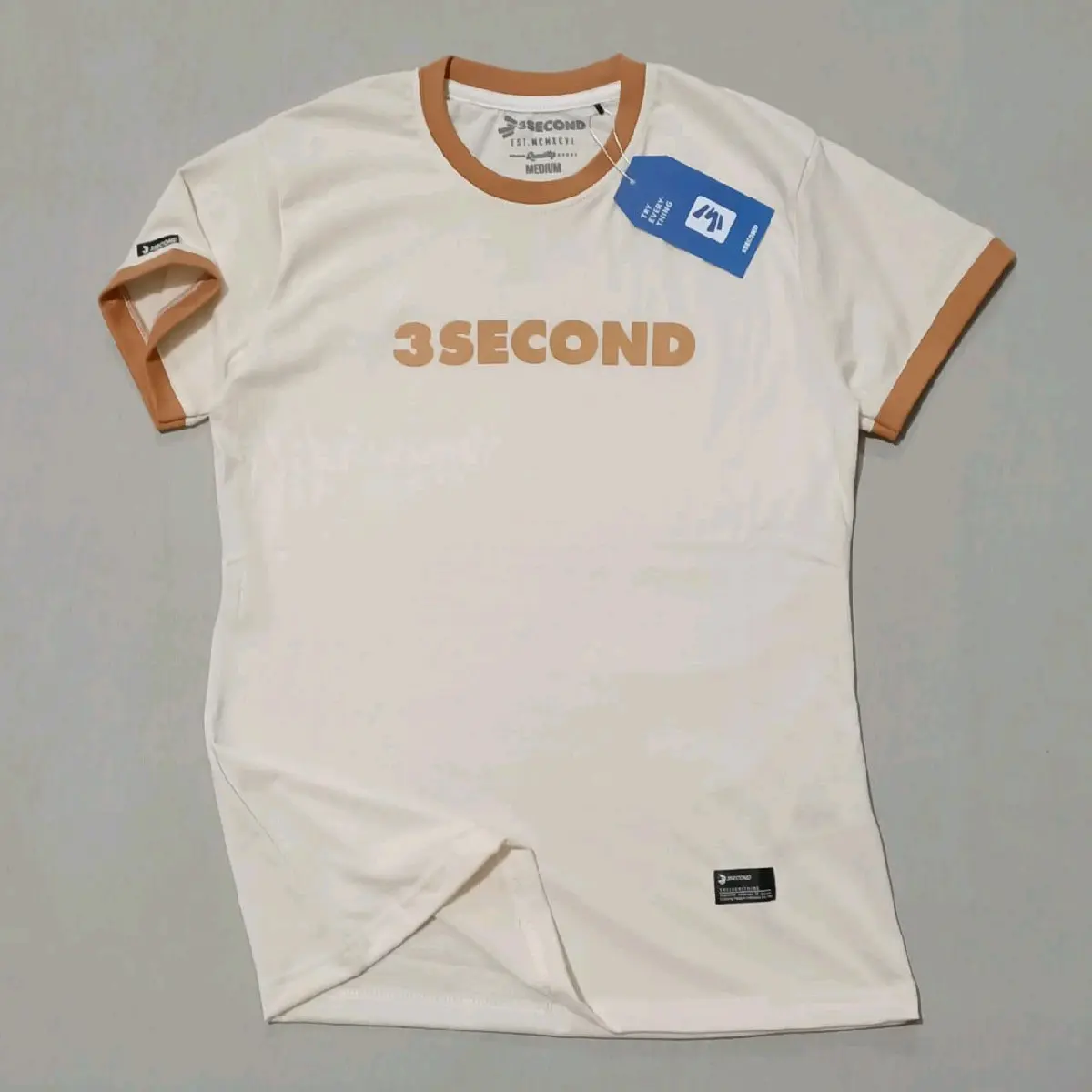 Baju Wanita Lengan Pendek  Santai Kaos Cewek T-Shirt Distro Atasan Combed Katun Sablon Keren