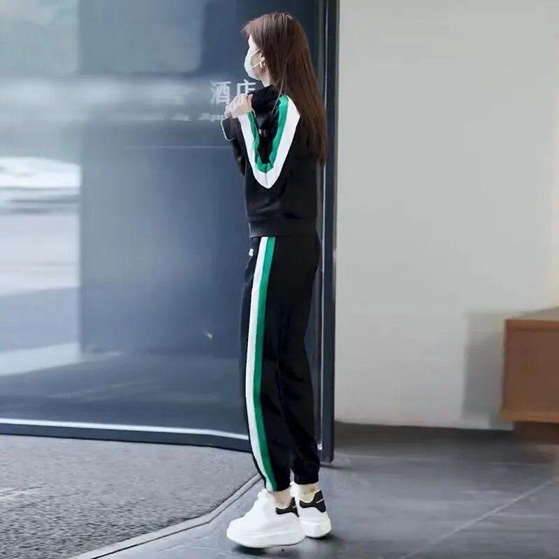 Bộ Đồ Thể Thao Cho Nữ, Bộ Đồ Thường Ngày Hàng Mới Về Mùa Xuân Và Mùa Thu 2024, Cổ Chân Đế Dáng Rộng Vừa Vặn Phong Cách Phương Tây, Thích Hợp Cho Người Trẻ, Áo Chui Đầu, Bộ Đồ Quần Áo Thể Thao 7