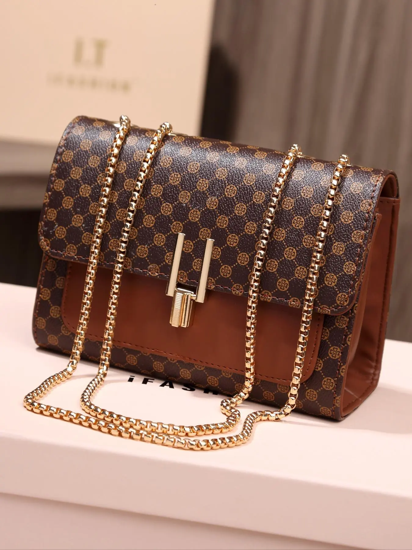 Women's Fashion Chain Strap Crossbody Bag, Casual Versatile Shoulder Purse for Daily Used, Trendy All-match Commuter Bag