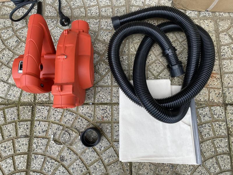 Máy hút bụi mini kết hợp với máy mài cầm tay