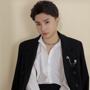 Nguyễn Hoàng Tân Thiên Sica