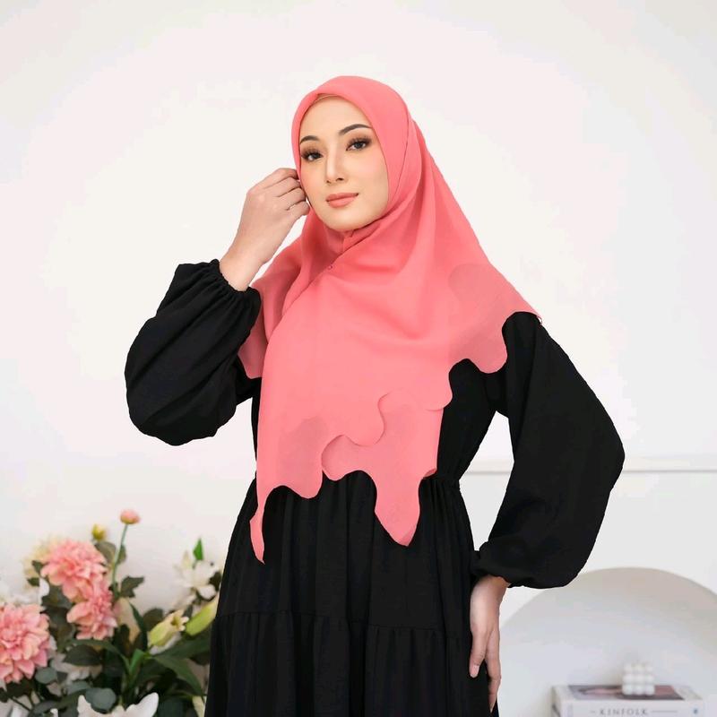 Hijab Segiempat Lasercut Gelombang Polycotton Bella Square 1