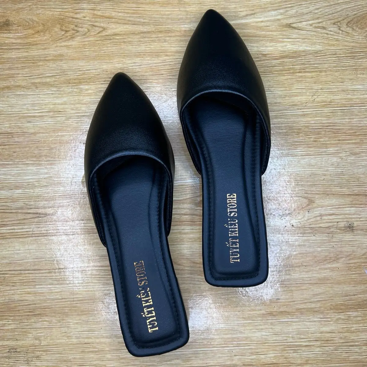 TUYETKIEUSTORE Sục trơn 3p ba màu siêu sang  Nữ DéP GiàY Shoes Mũi nhọn Women