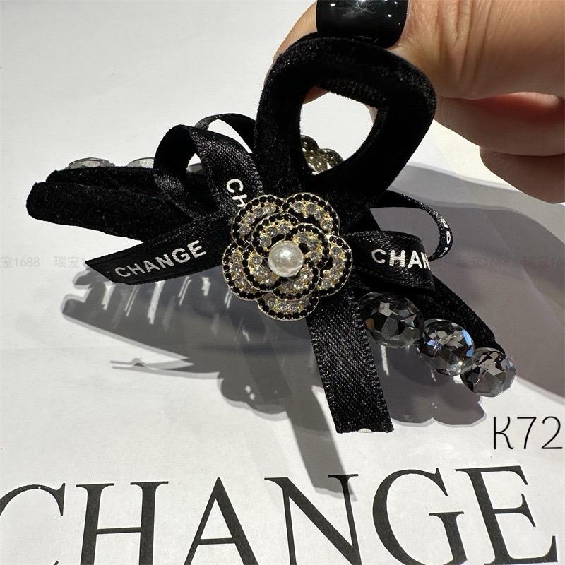 K72 - Kẹp Tóc Nữ Hoa Trà Phối Nơ Viền Đá Sang Chảnh Size 12,5cm Jucena