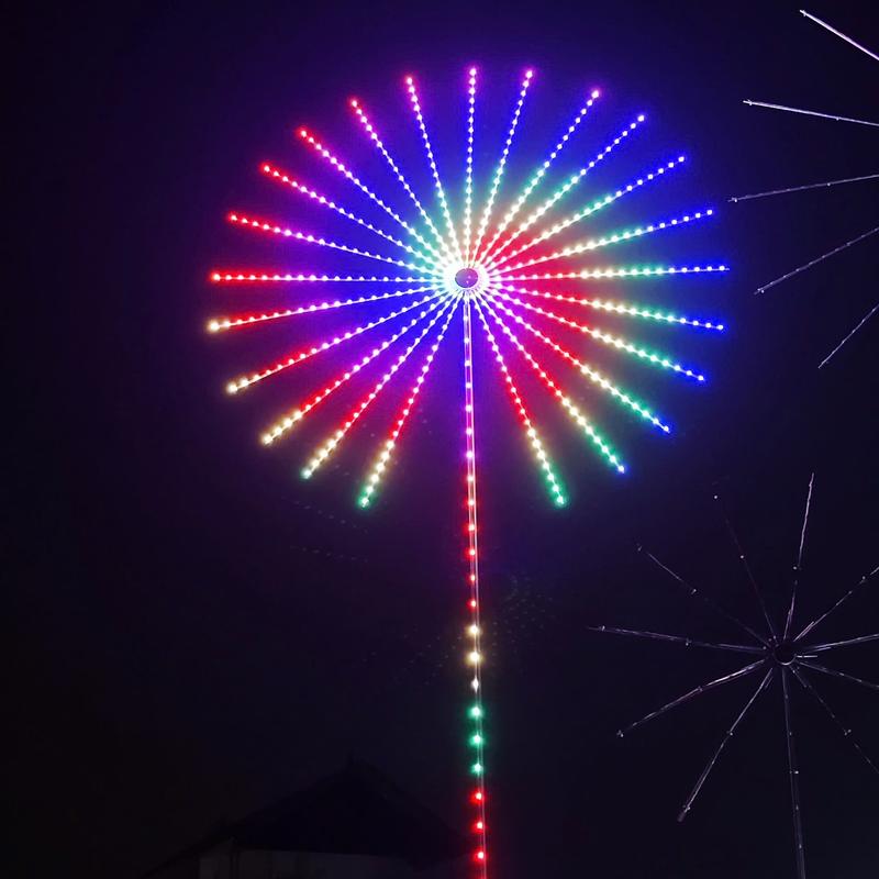  LED pháo hoa Chong chóng  loại to Bản 18 tia   17 tia 1m + 1 tia 5m   Đường kính 2,15 mét Cao 6 mét Nhiều hiệu ứng xoay xoáy 3D. có thể điều chỉnh qua App và Remote 