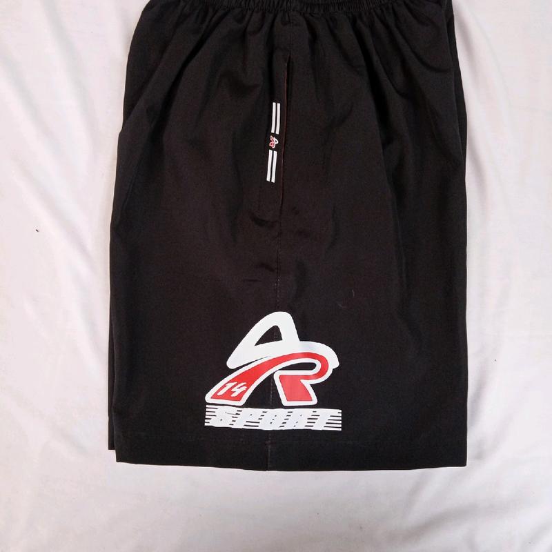 celana pendek pria celana parasut pria wanita celana parasut endek pria wanita unisex celana olahraga celana santai celana harian celana pantai celana dryfit celana lari celana running celana renang celana futsal celana sepedah Sport 4