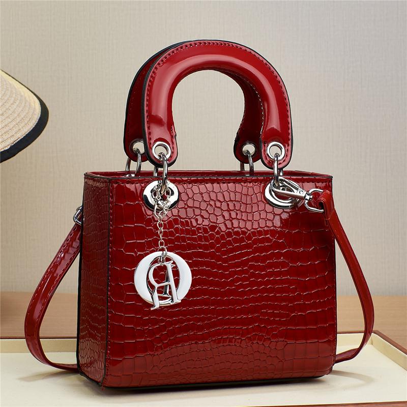  Túi đeo vai xách tay Vân cá sấu size 20 thời trang 2024 Bag Nữ  Da Nhung 