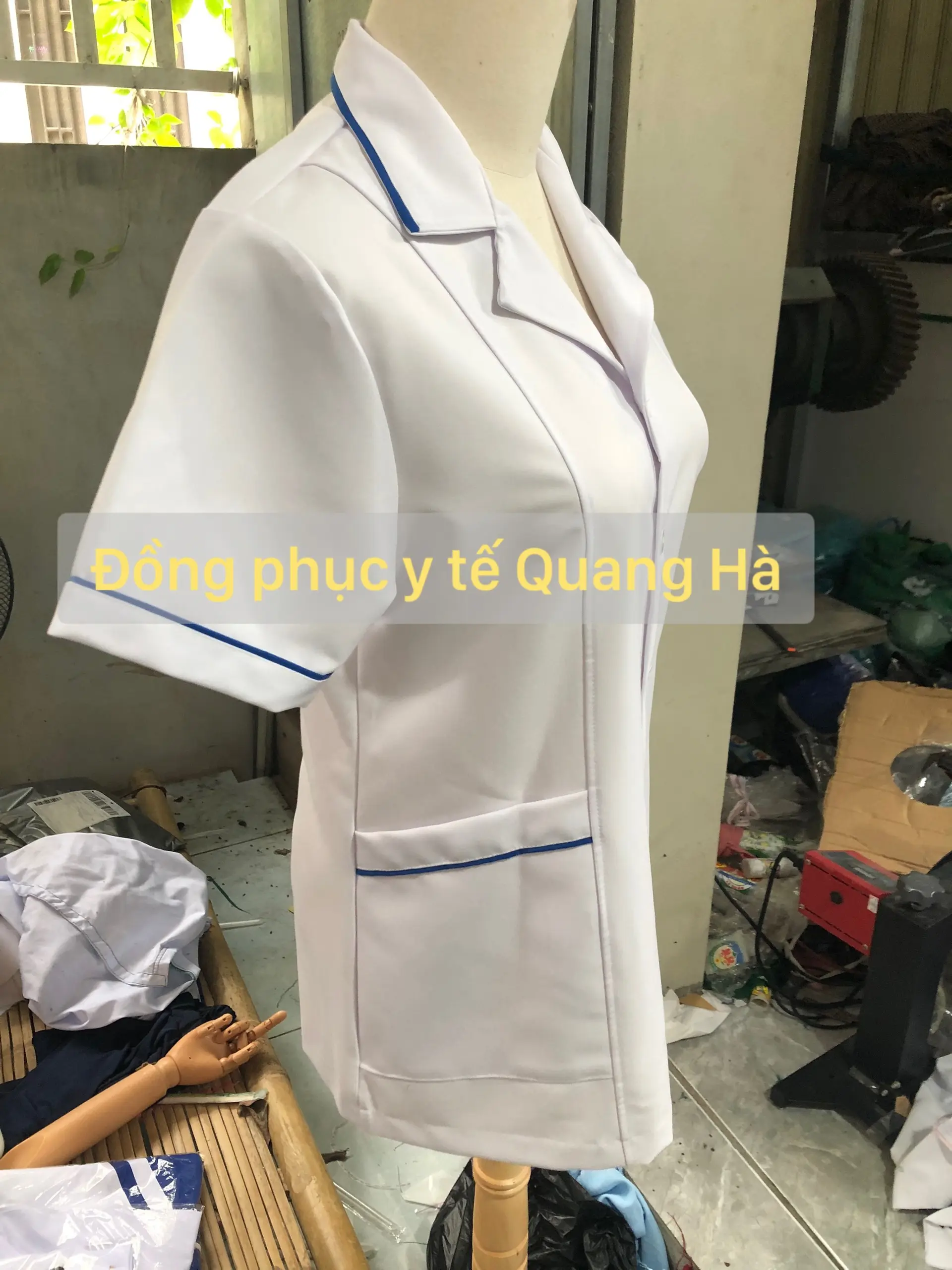 Áo Blue, Blouse Trắng Viền xanh Dương Dáng Ngắn Ngang Đùi Nam Nữ Dài Tay, Cộc Tay Hàng Đẹp Loại 1 Dành Cho Y Tá, Dược Sĩ, Điều Dưỡng