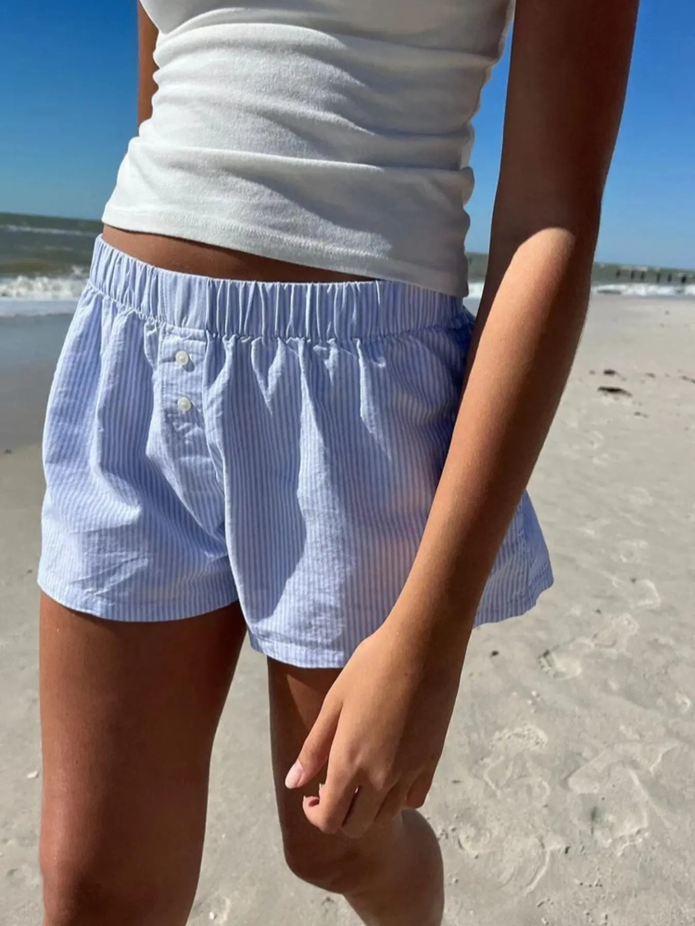 Women's Striped Print Button High Waist Shorts, Casual Comfy Elastic Waist Shorts for Beach Vacation Holiday, Ladies Bottoms for All Seasons