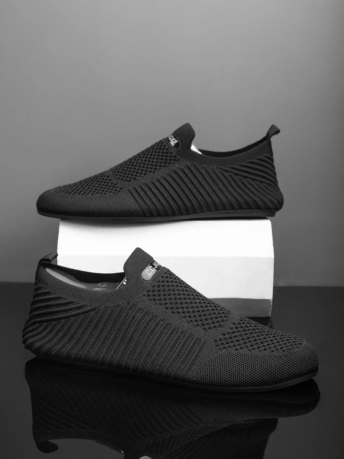 Men's Mesh Breathable Lightweight Walking Shoes, Casual Comfortable Sports Shoes, Non-slip Sole Walking Shoes for Outdoor Sports, Footwear