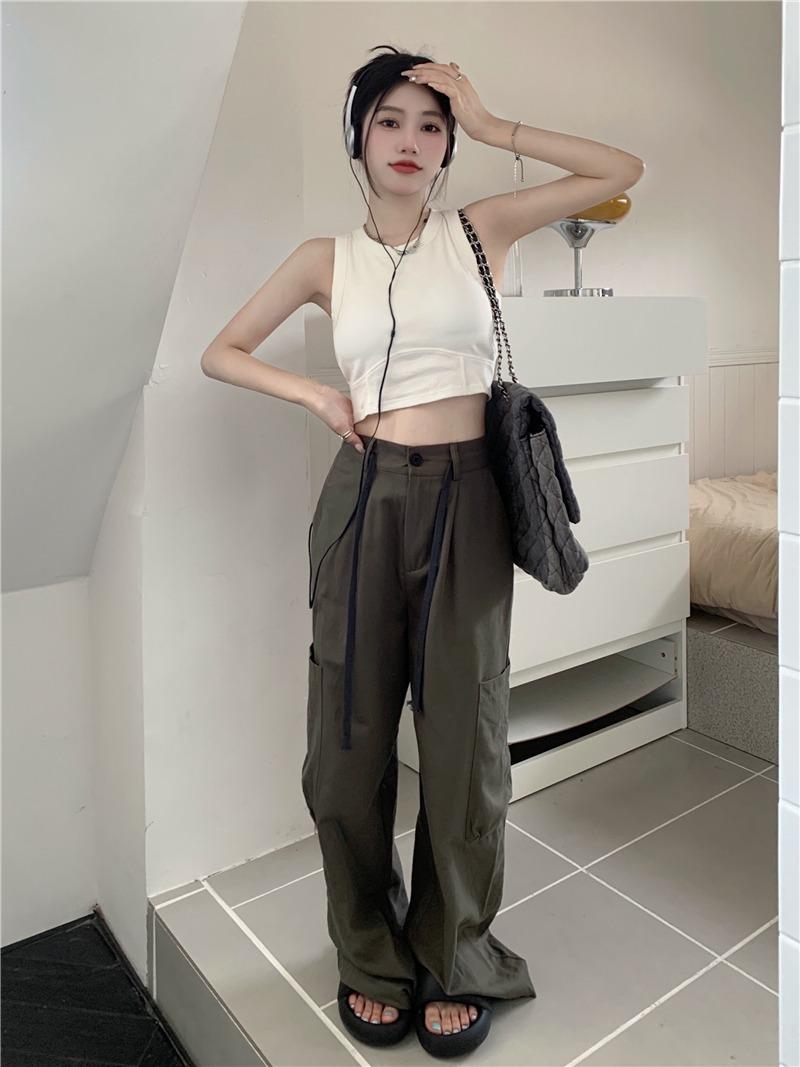 Product Introduction of Áo Ba lỗ Nữ Áo Croptop Cotton Mềm Mịn Kèm Mút Đệm Ngực Dáng Ngắn Siêu Hot Hàng QC Loại 1 Màu Đen, 5 Màu Kem Đệm Lót Women Thun áo croptop cóáotrong 23