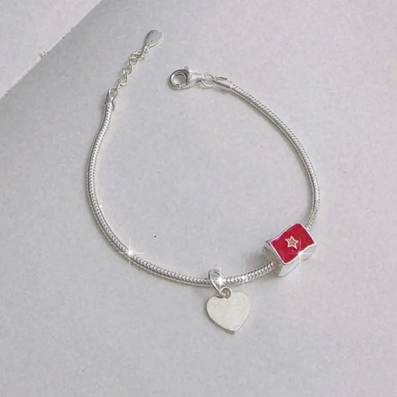 Vòng tay lá cờ Việt Nam cờ đỏ sao vàng lắc tay bạc 925 Lolie Accessories vòng tay  charm charm  cờ tổ quốc charm  bạc 3
