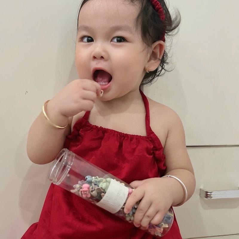 SAMclothing - Yếm đỏ cho bé gái 8 đến 25 kg xinh tươi 2