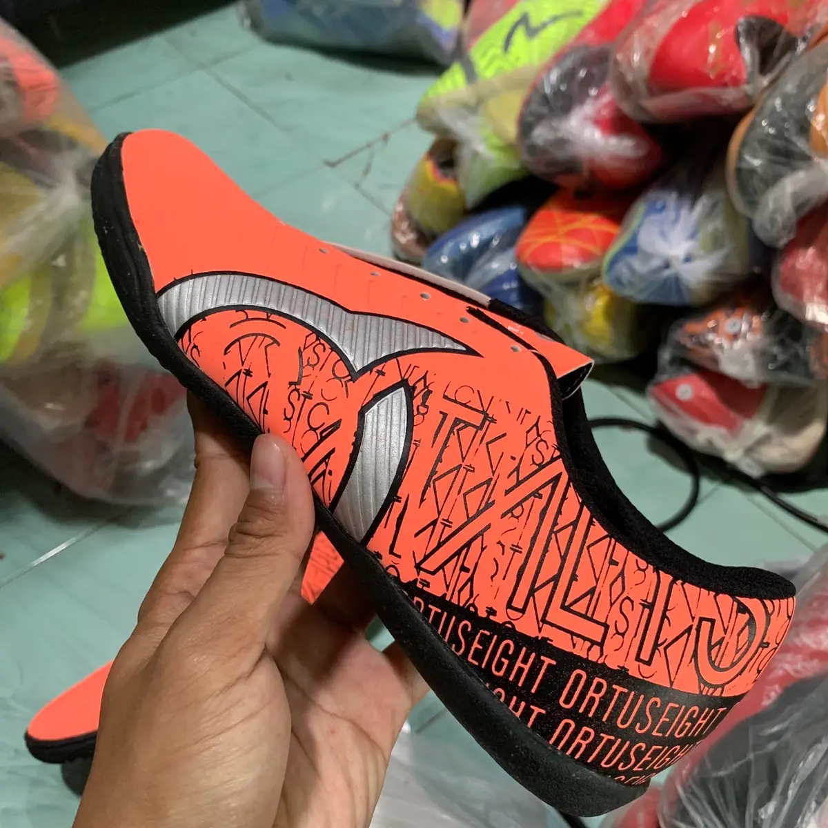 OBRAL SEPATU FUTSAL DEWASA RANDOM