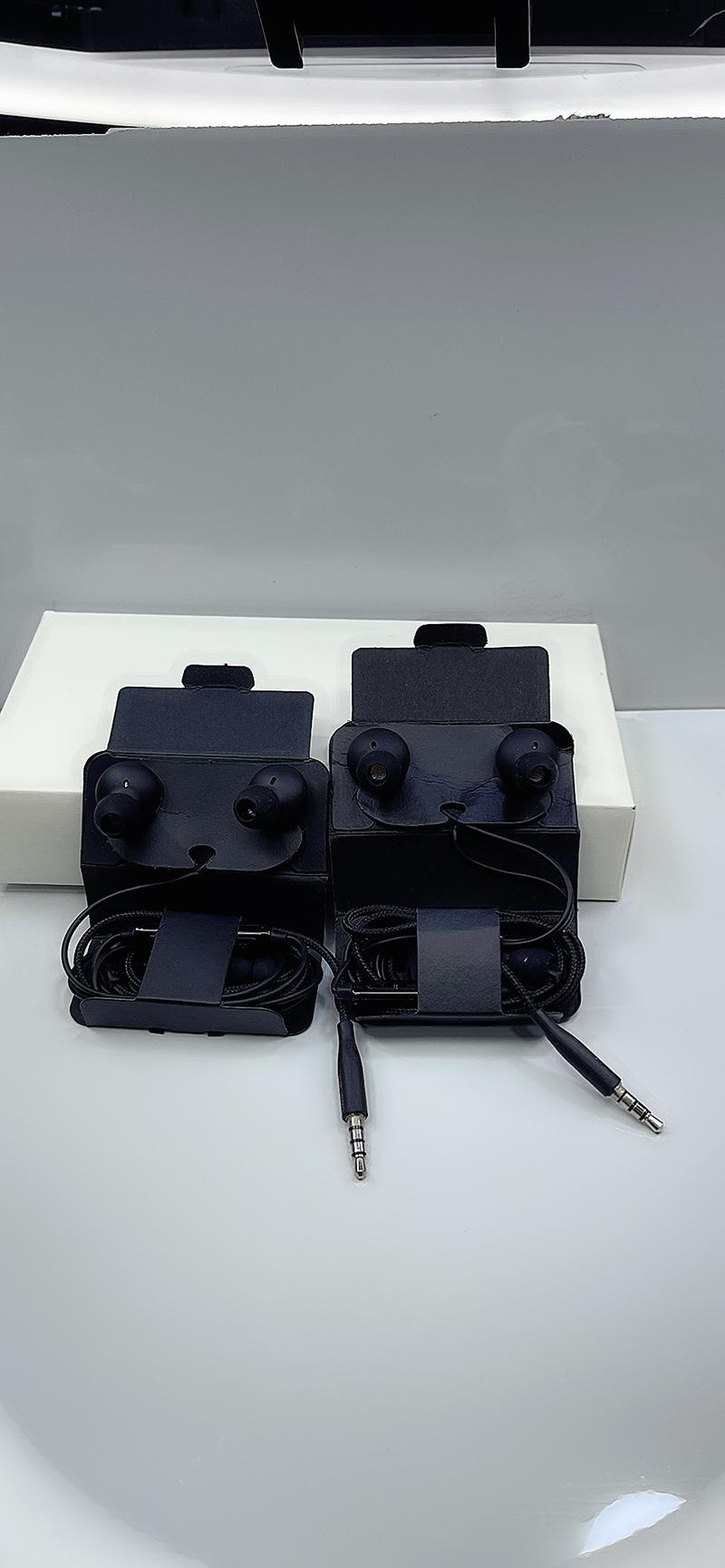 Product Introduction of Combo 2 Tai nghe nhét tai AKkGG cho SS dùng cho :S8 S9 S10 S20 S21 S22 Note 8 Note 9 Note 10 Note 20 jack 3.5 12