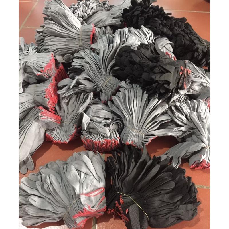 60 đôi găng tay mút màu đen và màu xám dài đẹp. Găng tay lao Động giá rẻ